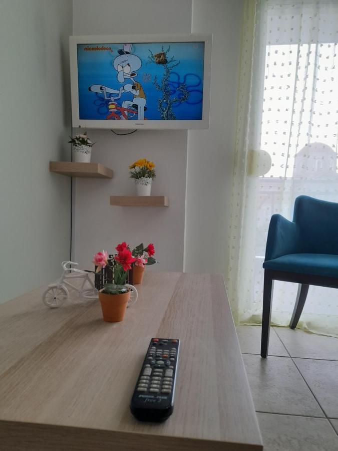 Dimos Sunny & Luxury Central House !!! Peraia  Bagian luar foto
