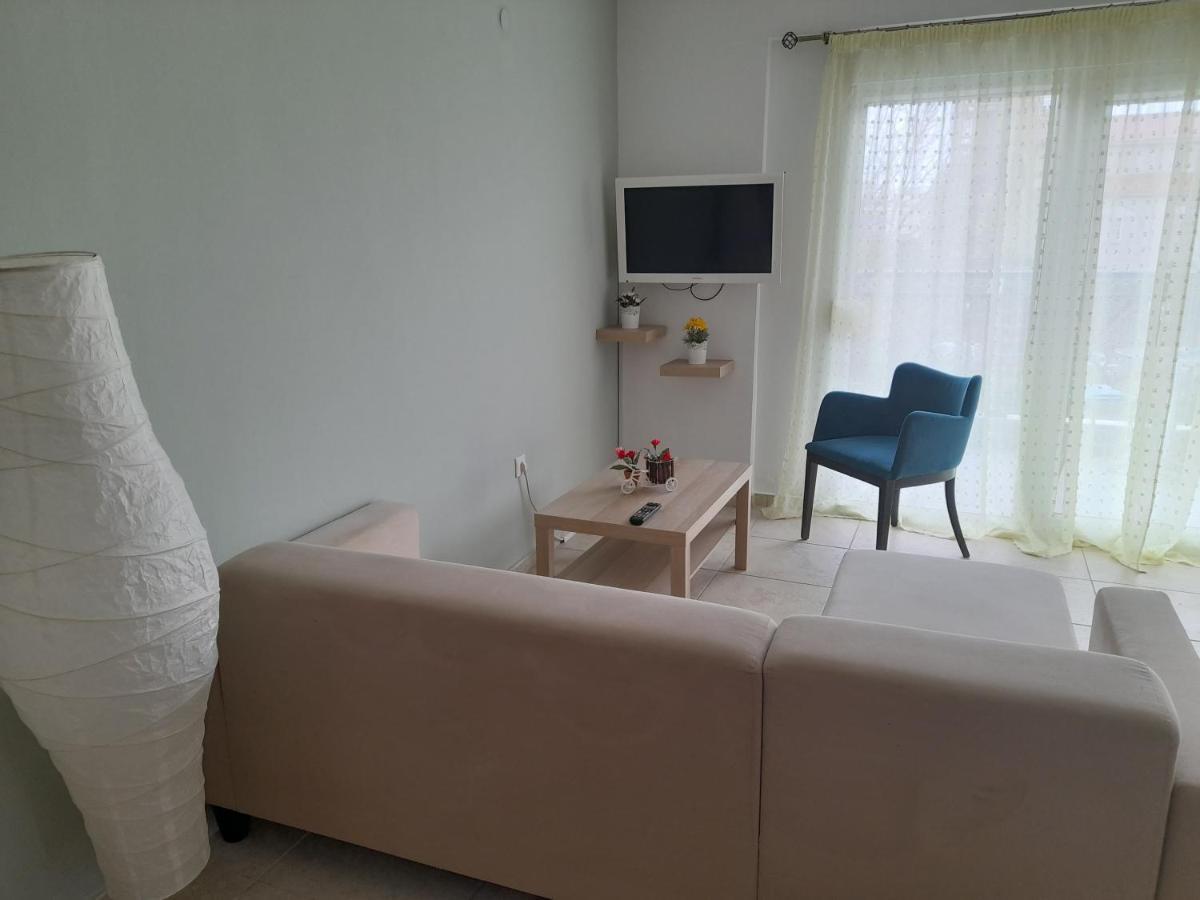 Dimos Sunny & Luxury Central House !!! Peraia  Bagian luar foto