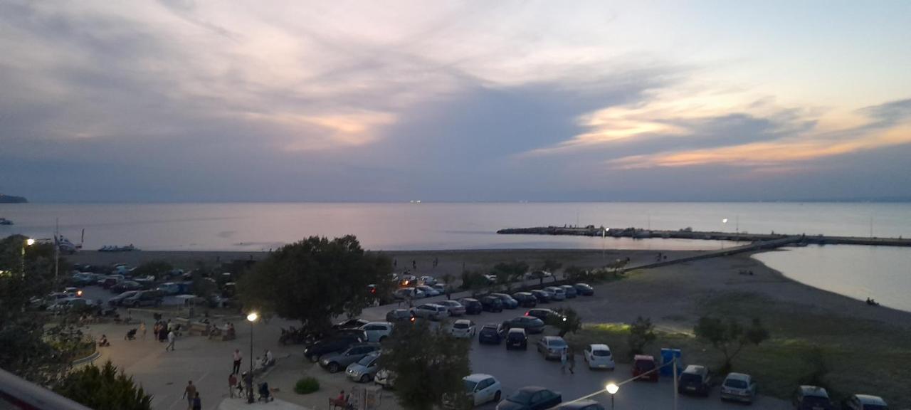 Dimos Sunny & Luxury Central House !!! Peraia  Bagian luar foto